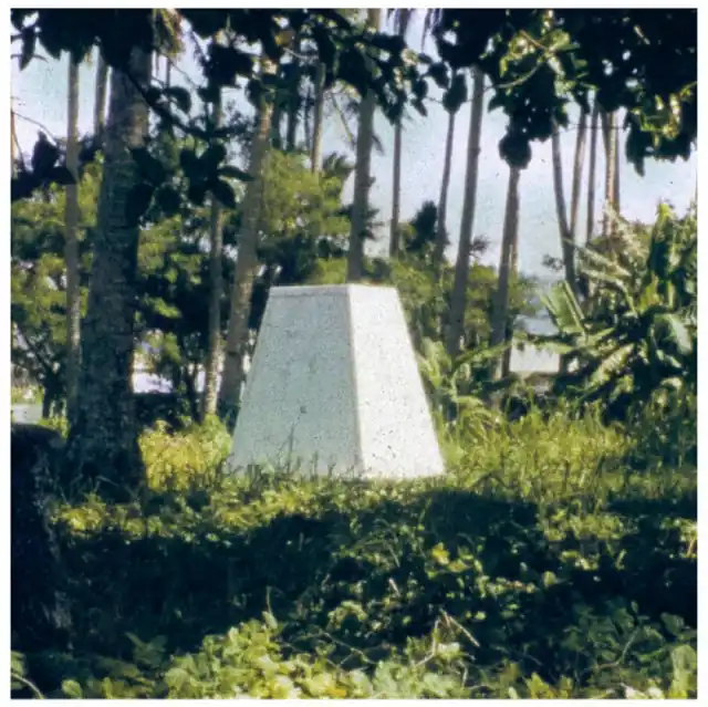 PARIS,HUGO R.A. - THREADED HABITAT (Vinyl LP) Weekend Sale